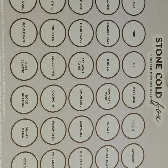 SOLD - Colourpop Stone Cold Fox shadow palette - Picture 3 of 4